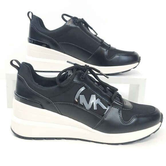 MICHAEL Michael Kors Stacy Trainer Lace Up Sneakers NWOB US 11 - Picture 2 of 13